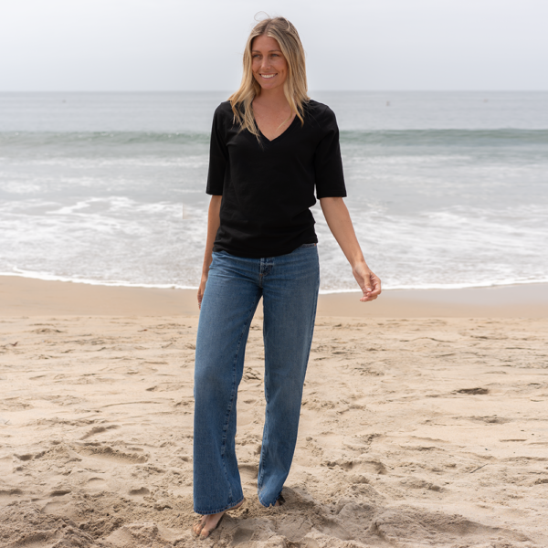 Womens Elbow Sleeve V-Neck - Black - Image 4