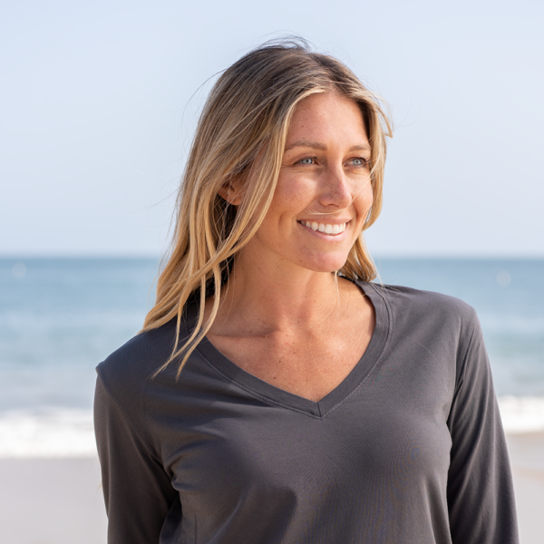Womens Elbow Sleeve V-Neck - Dark Grey